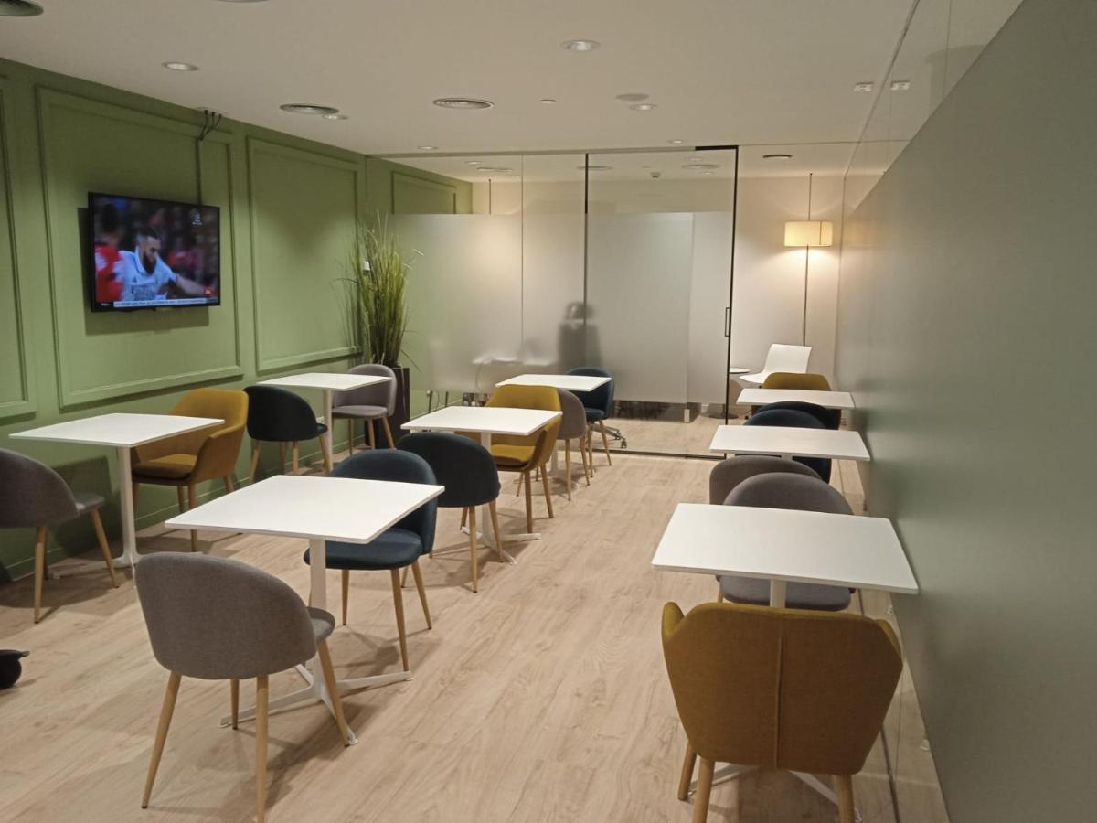 Hellosky Air Rooms Madrid Exterior foto